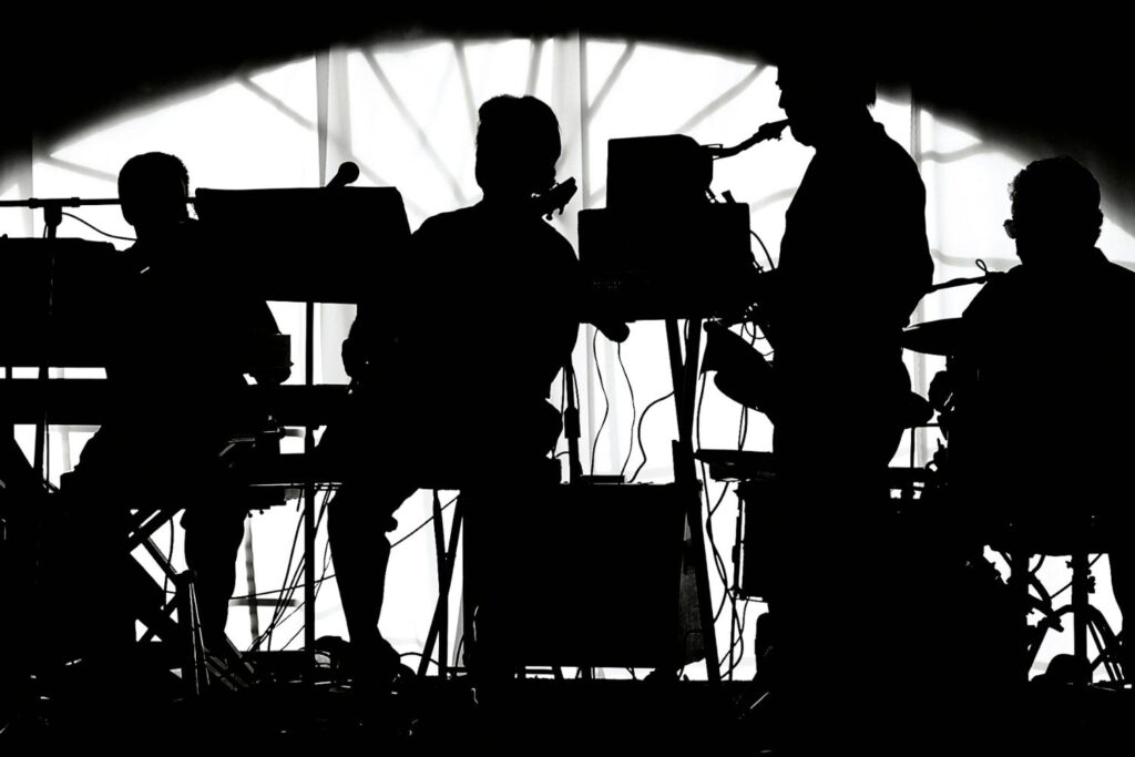 how to make music for free by Alessandro Vecchi